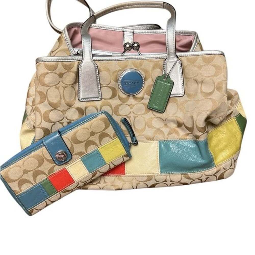 Vintage Coach logo Beige and Patchwork canvas and leatherTote purse and wallet